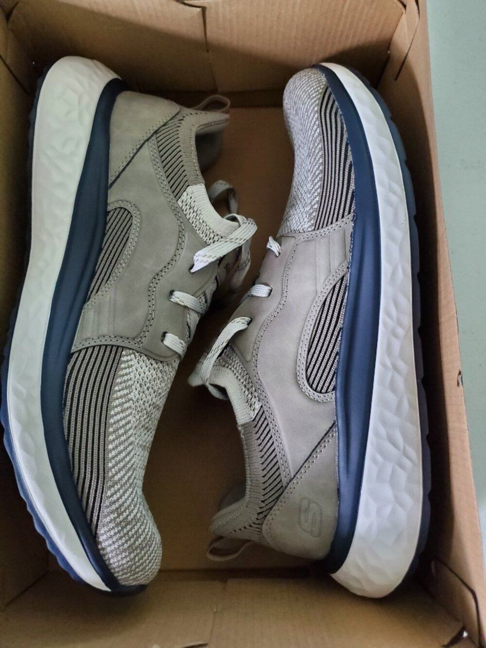 Walking Sneakers
